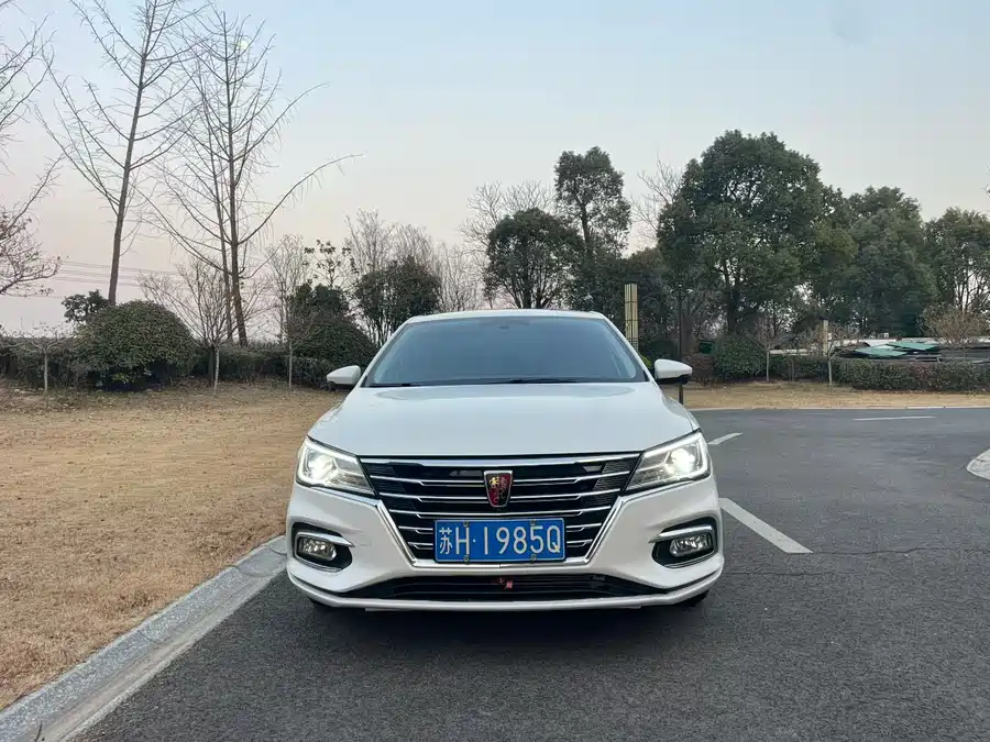 Roewe i5 2021 Бензин