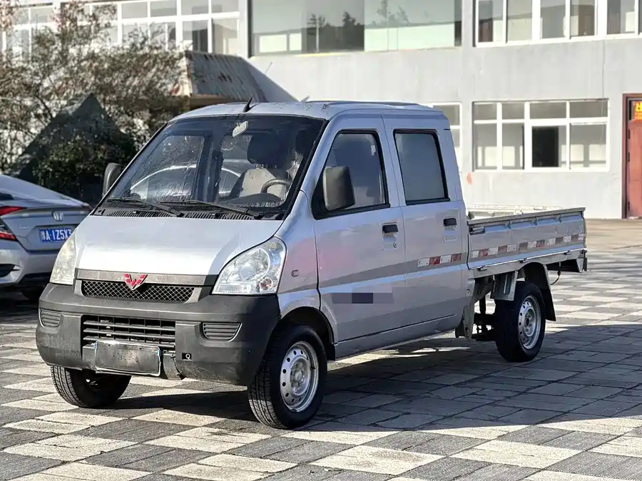 Wuling Rongguang light truck 2018 Бензин