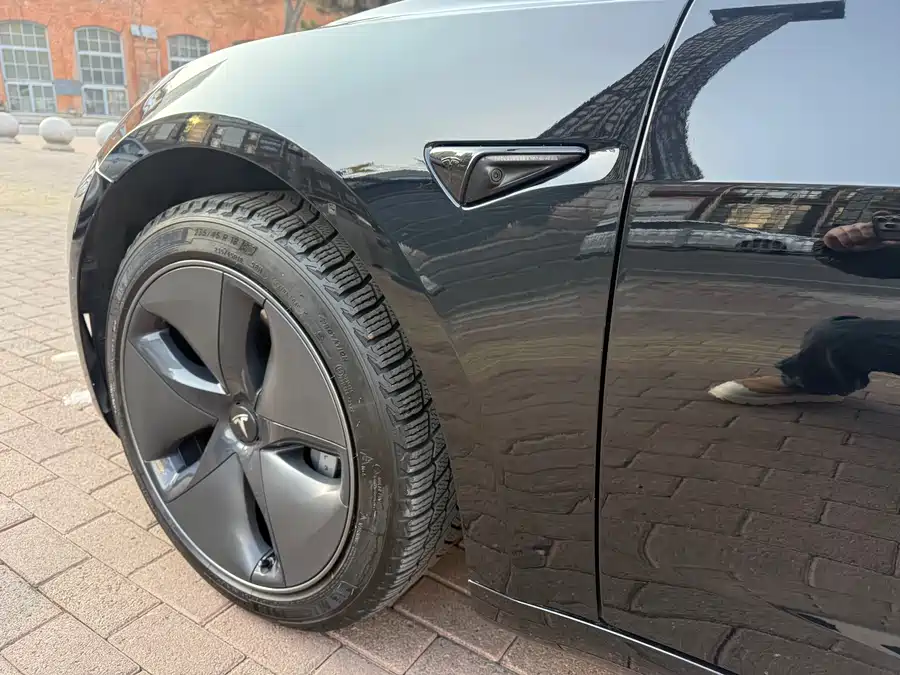 Tesla Model 3 2020 Электрический