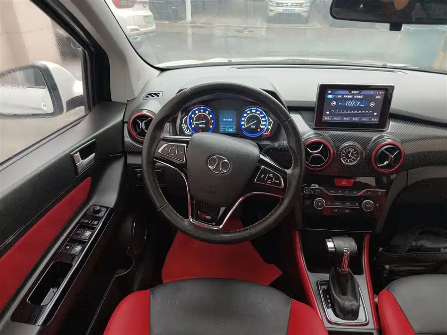 BAIC Motor Beijing Senova X25 2017 Бензин