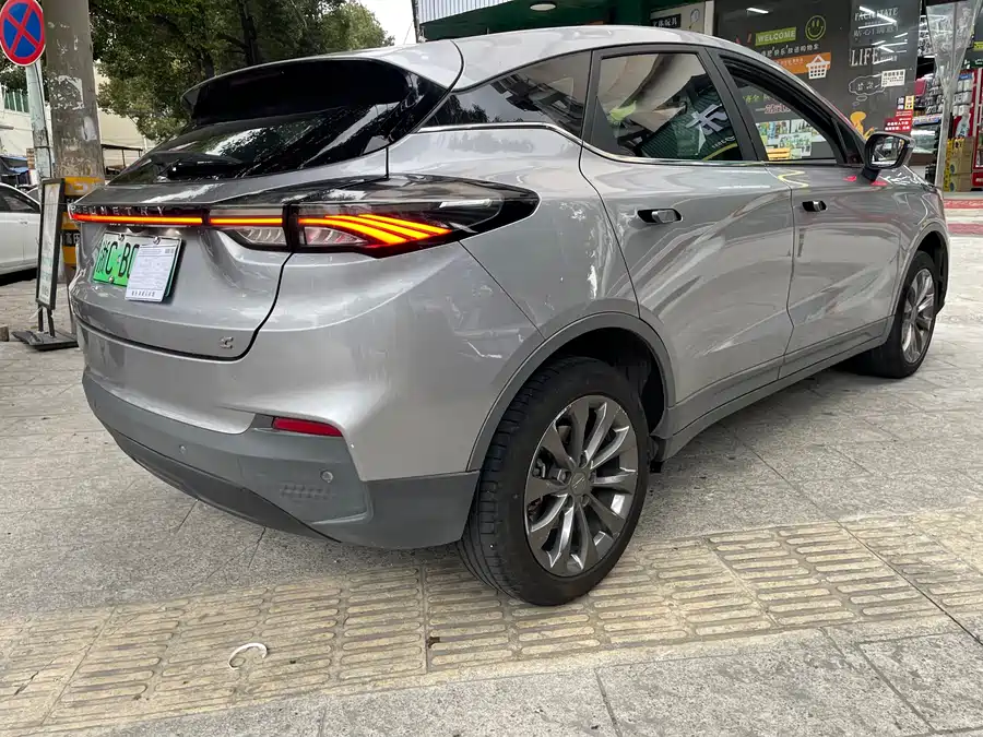 Geely Geometry C 2020 Электрический