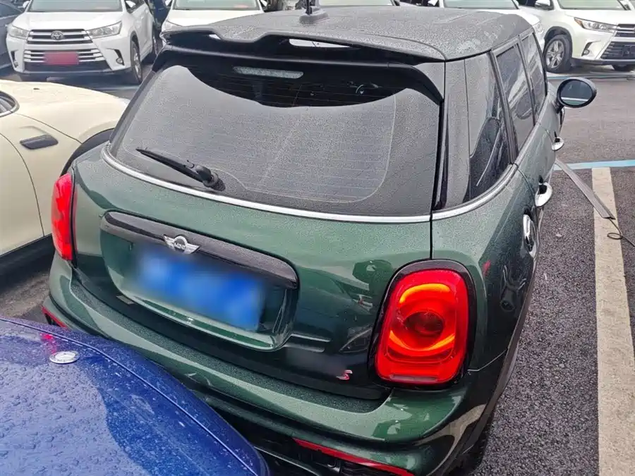 MINI 2017 Бензин