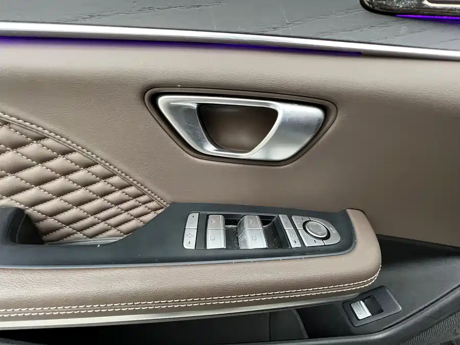 BYD Han 2022 Электрический