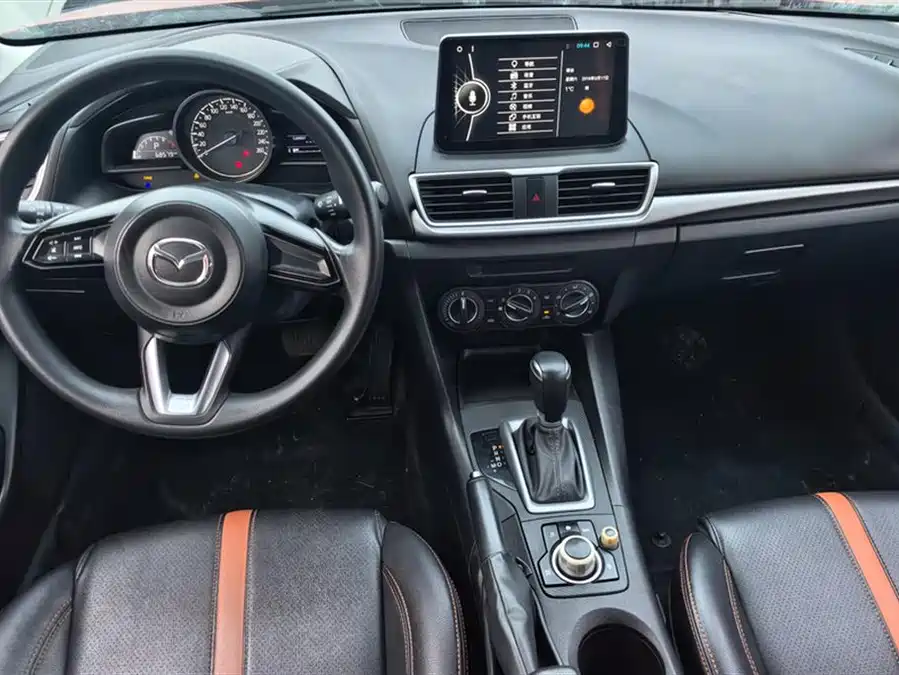 Mazda3 Axela 2019 Бензин