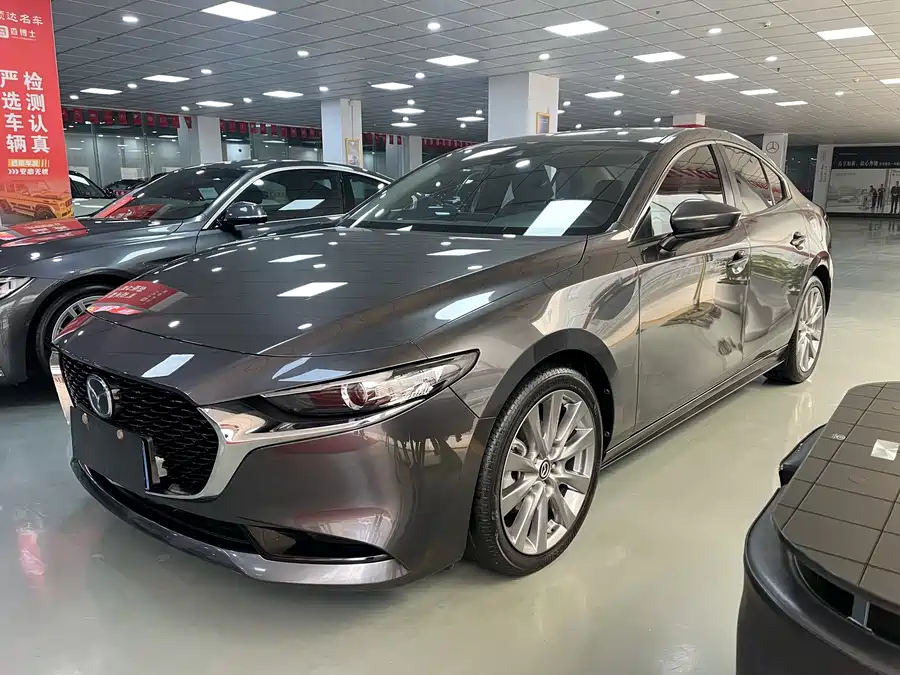 Mazda3 Axela 2023 Бензин