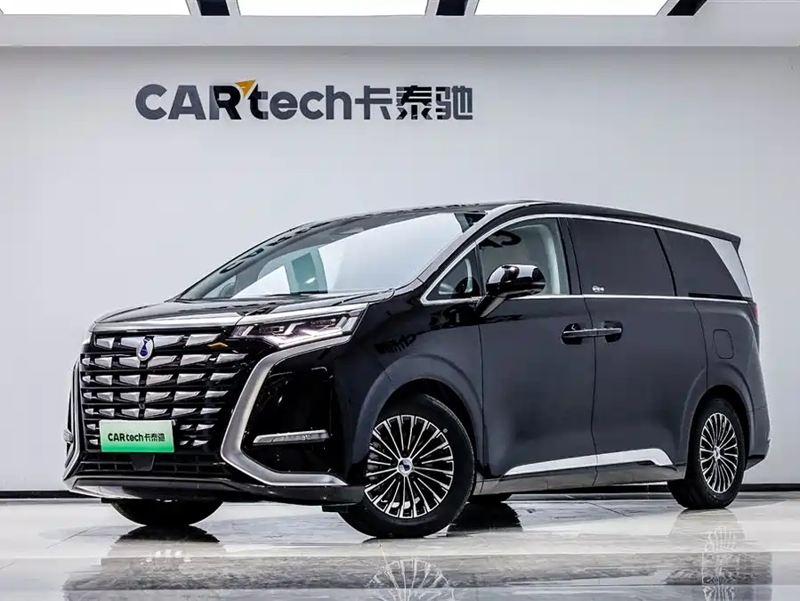 Denza D9 2023 Подключаемый гибрид