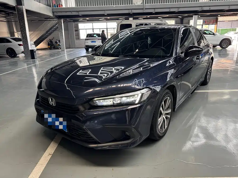 Honda Civic 2023 Бензин