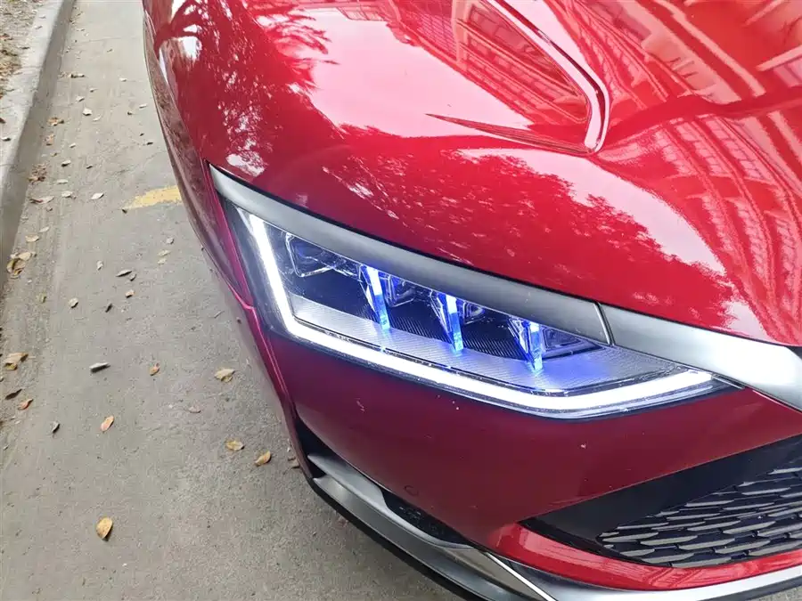 BYD Han 2021 Подключаемый гибрид