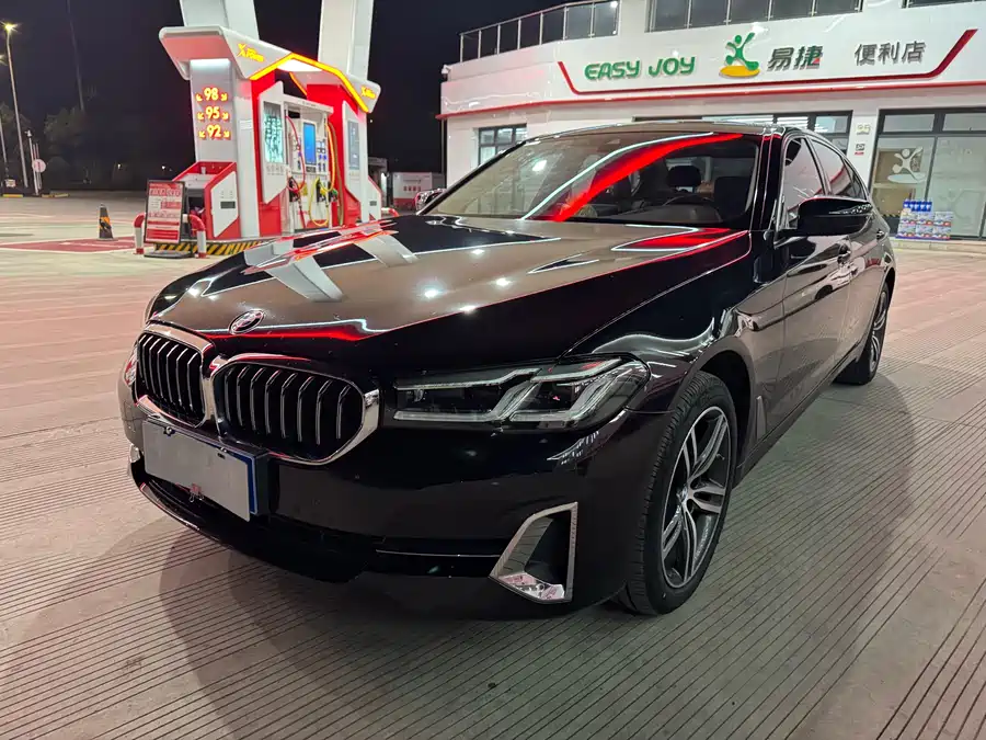 BMW 5 Series 2023 Бензин