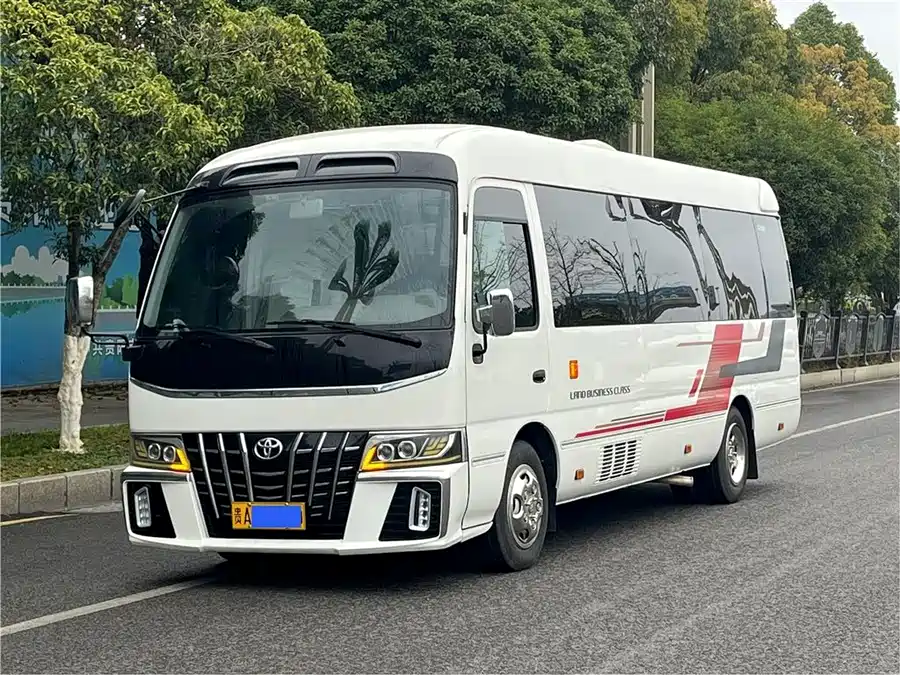 Toyota Coaster 2025 Бензин