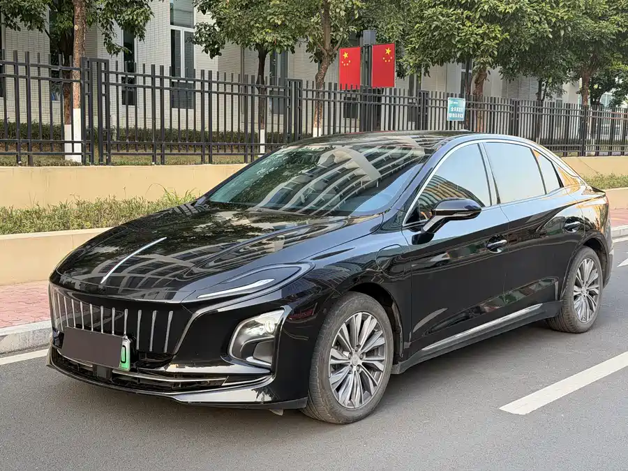 Hongqi E-QM5 2023 Электрический