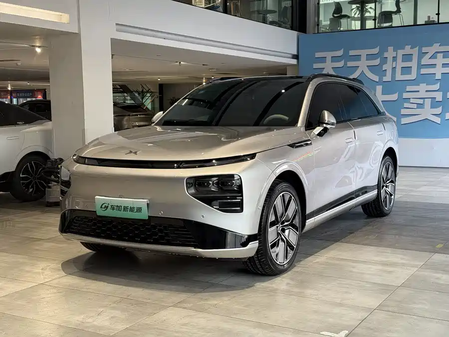 Xpeng G9 2023 Электрический