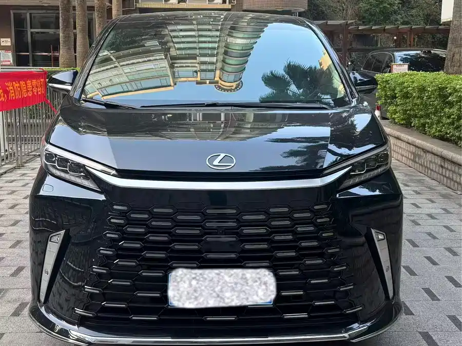 Lexus LM 2023 Гибрид