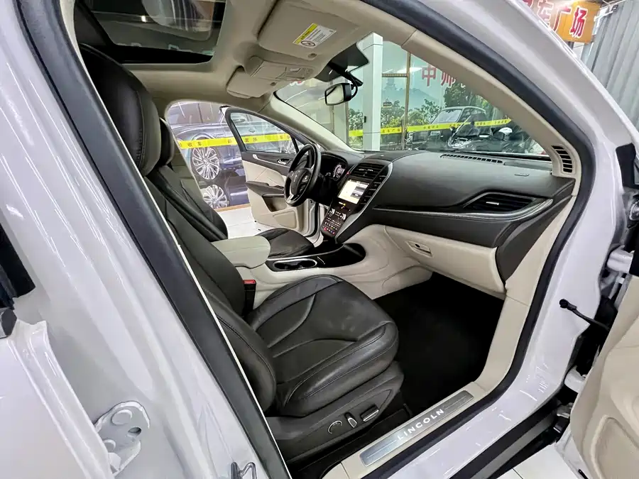 Lincoln MKC 2019 Бензин