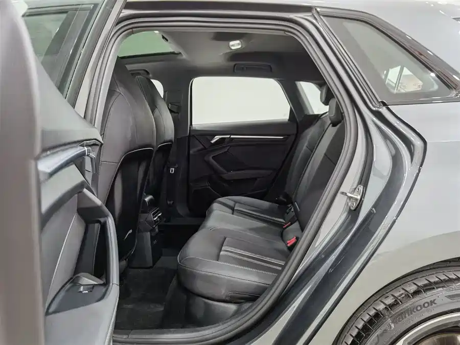 Audi A3 2023 Бензин