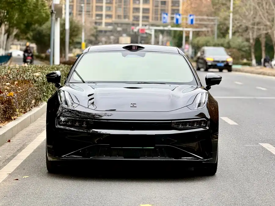 ZEEKR 001 2024 Электрический