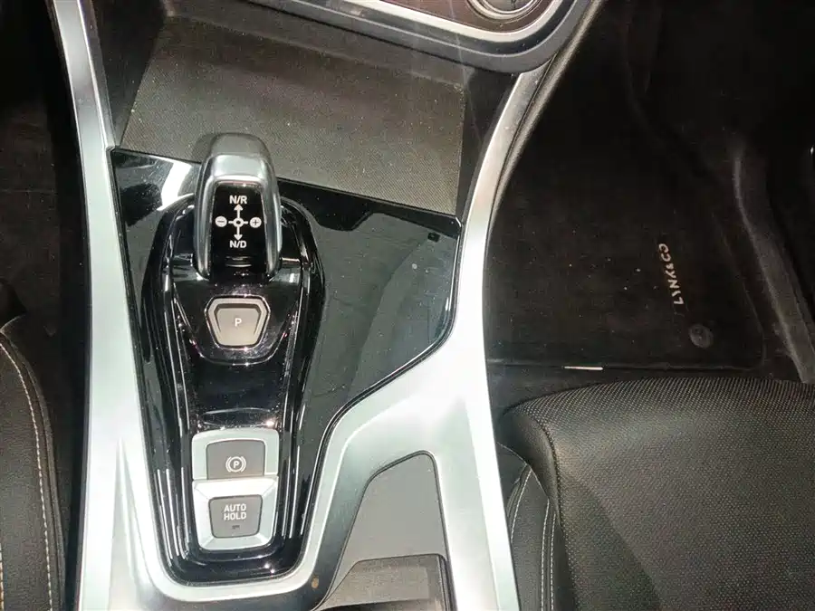 LynkCo 01 2020 Бензин