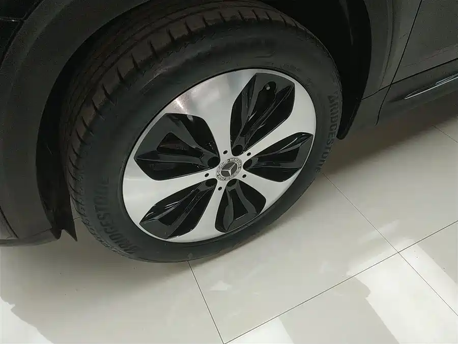 Mercedes-Benz GLB 2021 Бензин