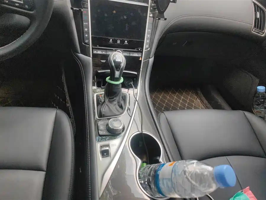 Infiniti Q50L 2021 Бензин