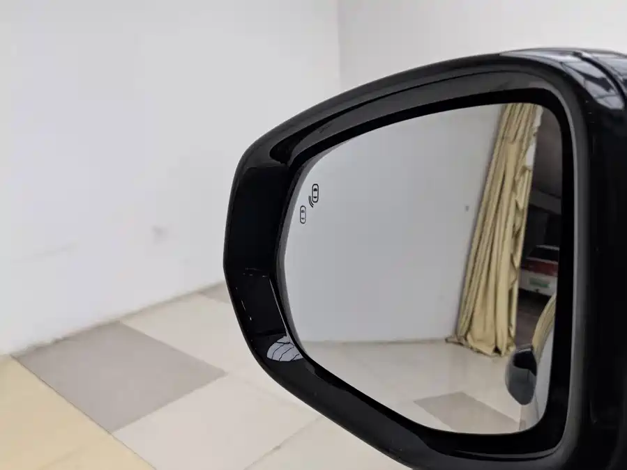 LynkCo 06 2022 Бензин