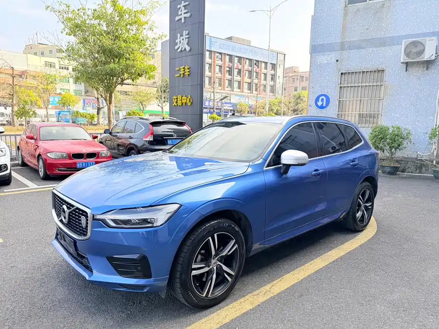 Volvo XC60 2018 Бензин