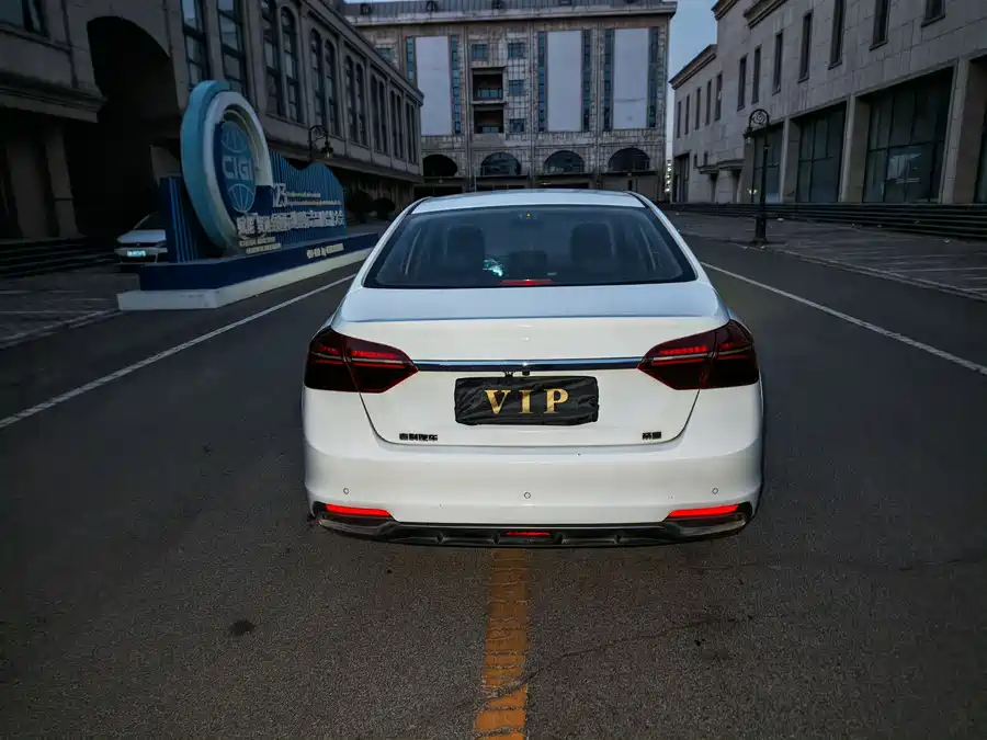 Geely Emgrand 2020 Бензин