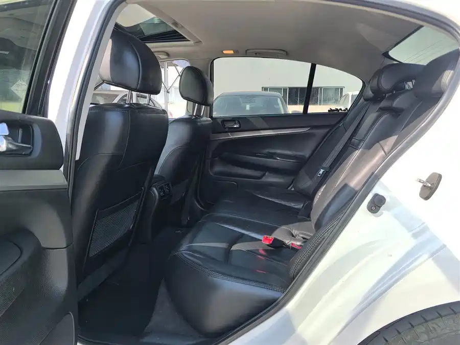 Infiniti G Series 2013 Бензин