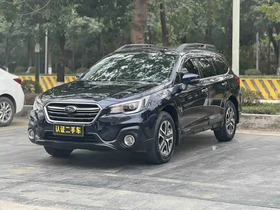 Subaru Outback 2018 Бензин