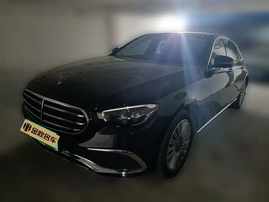 Mercedes-Benz E-Class 2023 Бензин