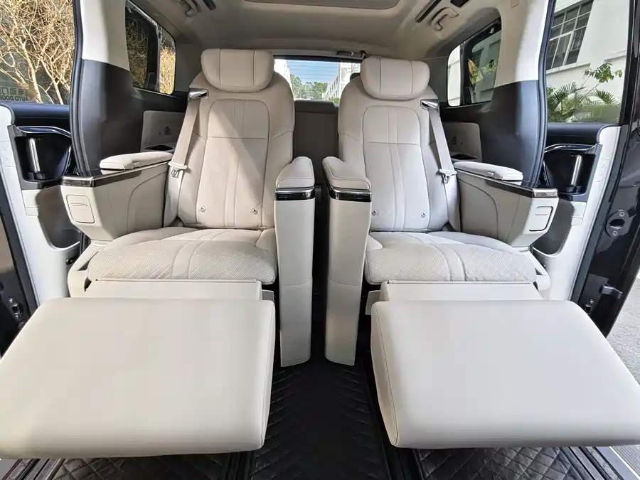 SAIC MAXUS  2024 Подключаемый гибрид