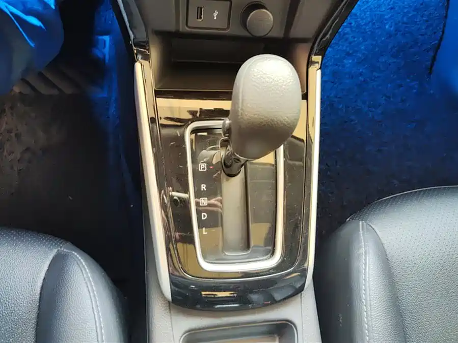 Nissan Sylphy 2021 Бензин