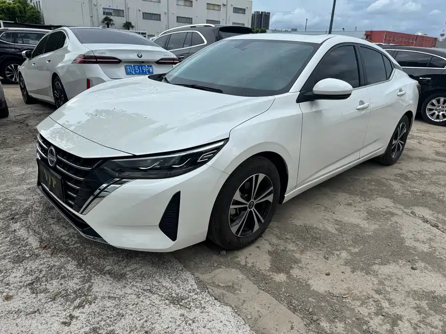 Nissan Sylphy 2023 Бензин