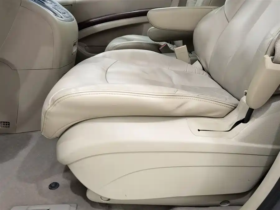 Buick GL8 2015 Бензин