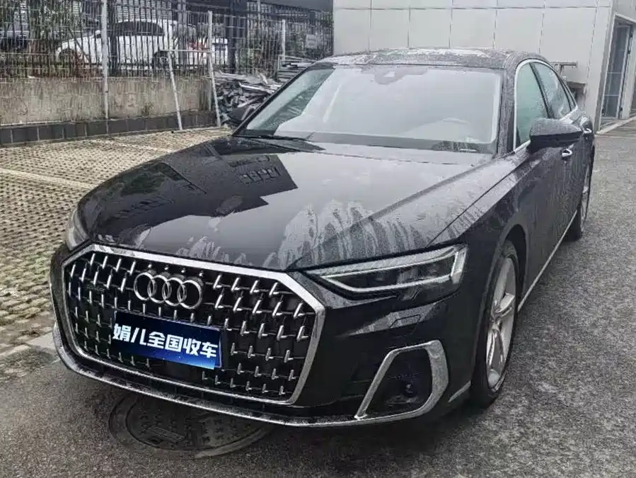 Audi A8 2022 Гибрид