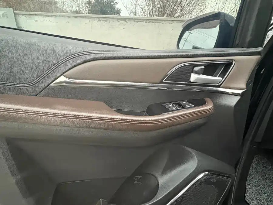 Dongfeng Forthing Forthing M7 2021 Бензин