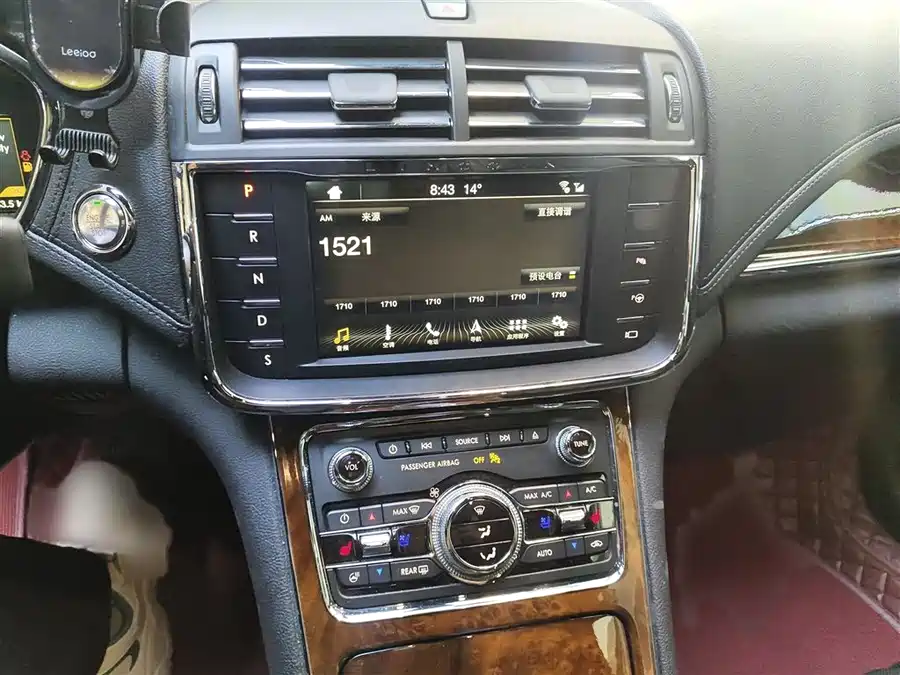 Lincoln Continental 2019 Бензин