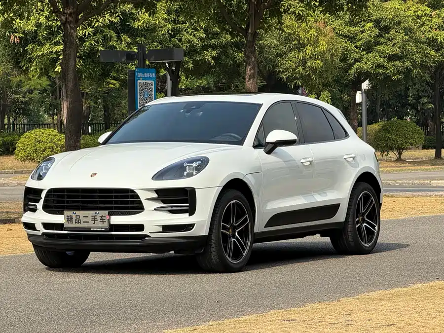 Porsche Macan 2021 Бензин