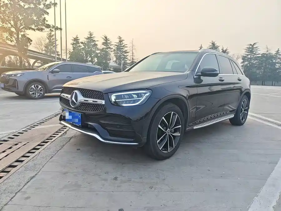 Mercedes-Benz GLC 2021 Бензин