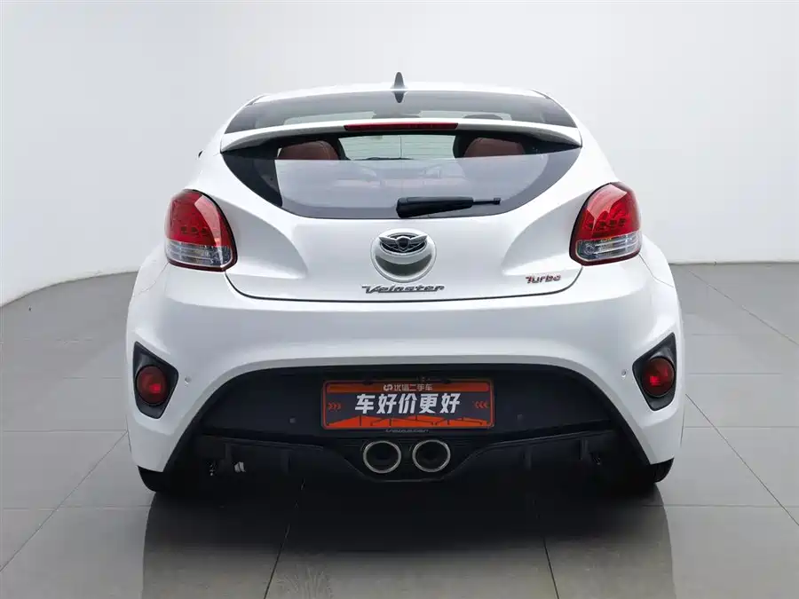 Hyundai Veloster 2015 Бензин