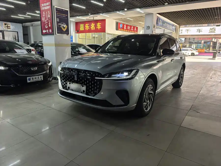 Lincoln Corsair 2024 Гибрид