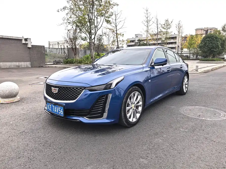 Cadillac CT5 2021 Бензин