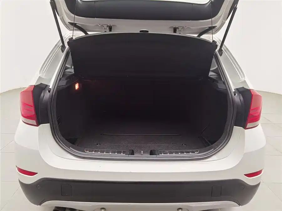 BMW X1 2015 Бензин