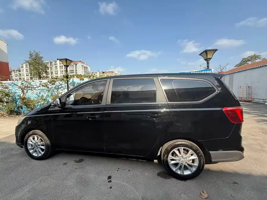 Baojun 730 2018 Бензин