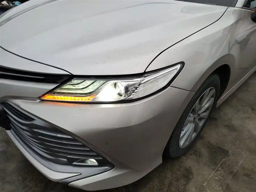 Toyota Camry 2019 Бензин