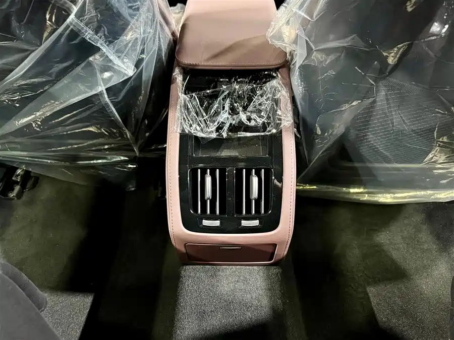 Volvo S90 2025 Гибрид