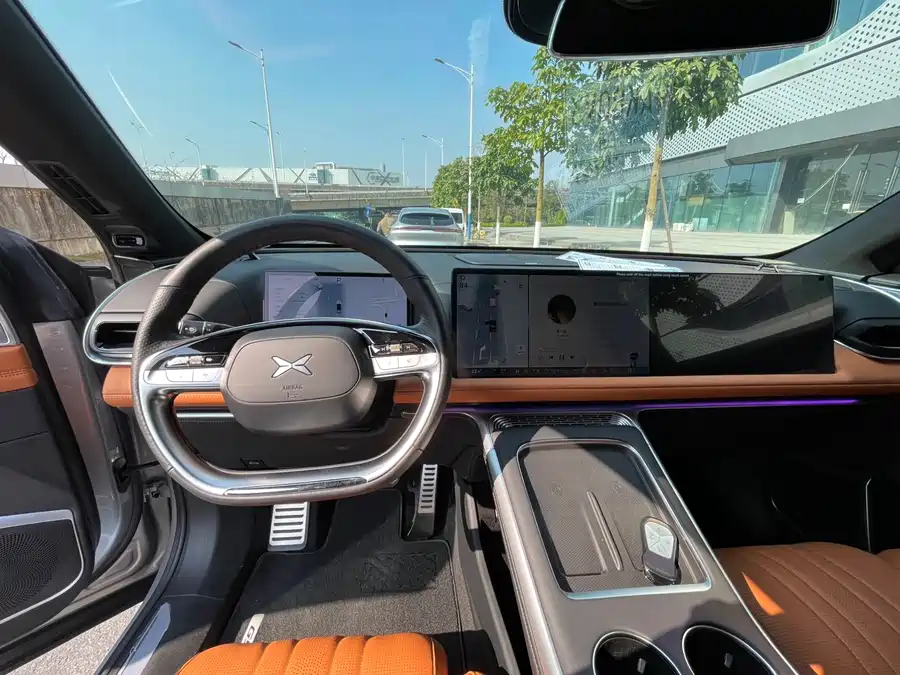 Xpeng G9 2023 Электрический